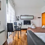 Masini House Station-center-fiera 아파트 *
